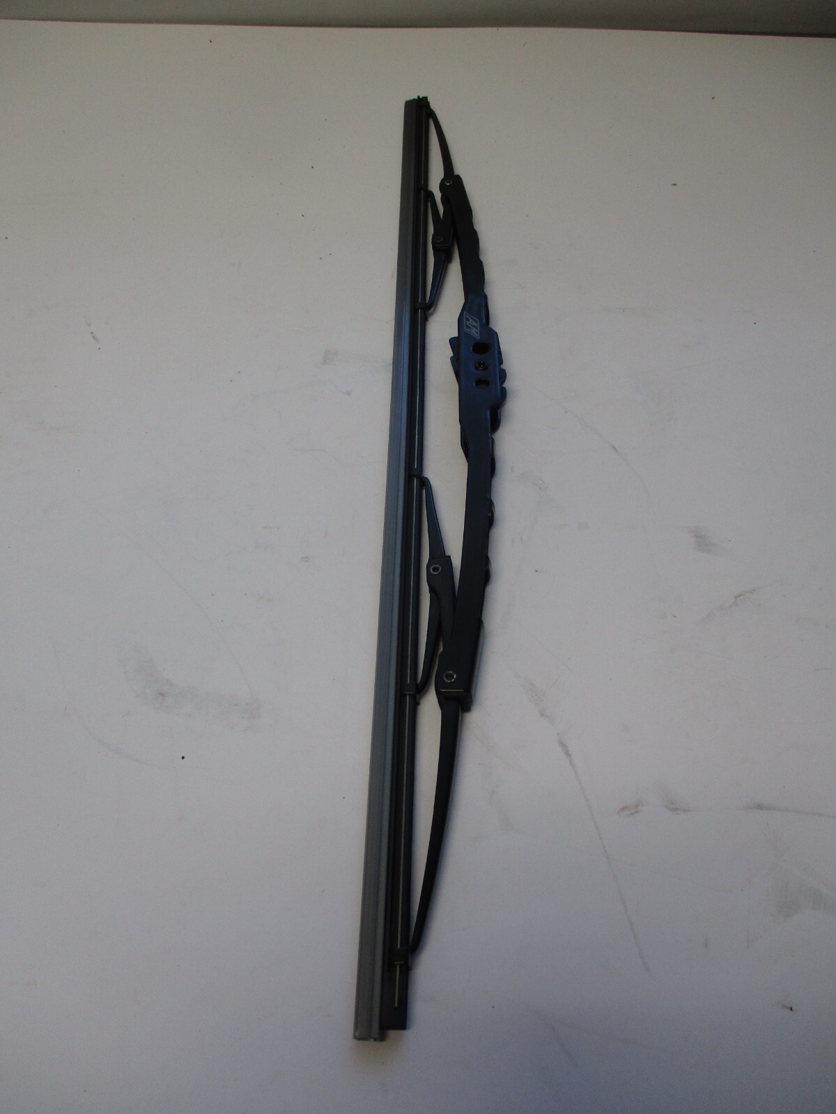AM EQUIPMENT 18″ FLEX BLADE P/N 302-1180, WIPER SYSTEM