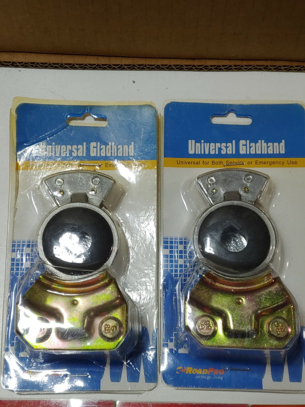 NEW Roadpro Universal Gladhand RP-3631 with 12 Seals Glad Hand Blue Red 3601 NEW