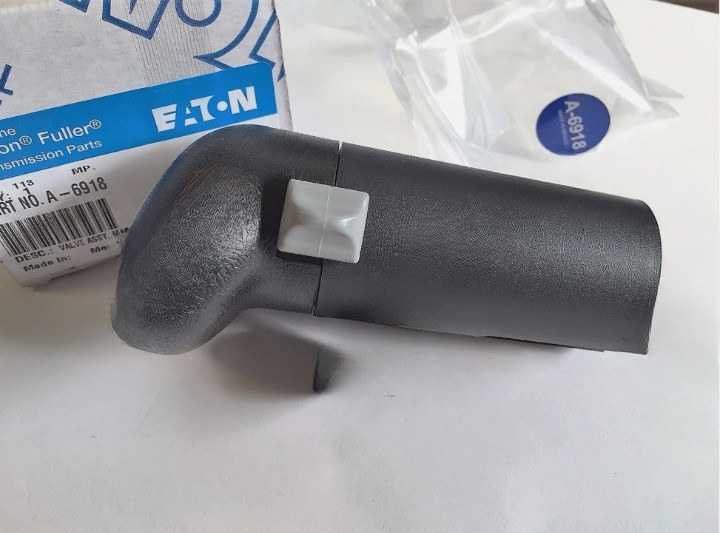 A-6918 Genuine Eaton Fuller Shift Knob 18 Speed