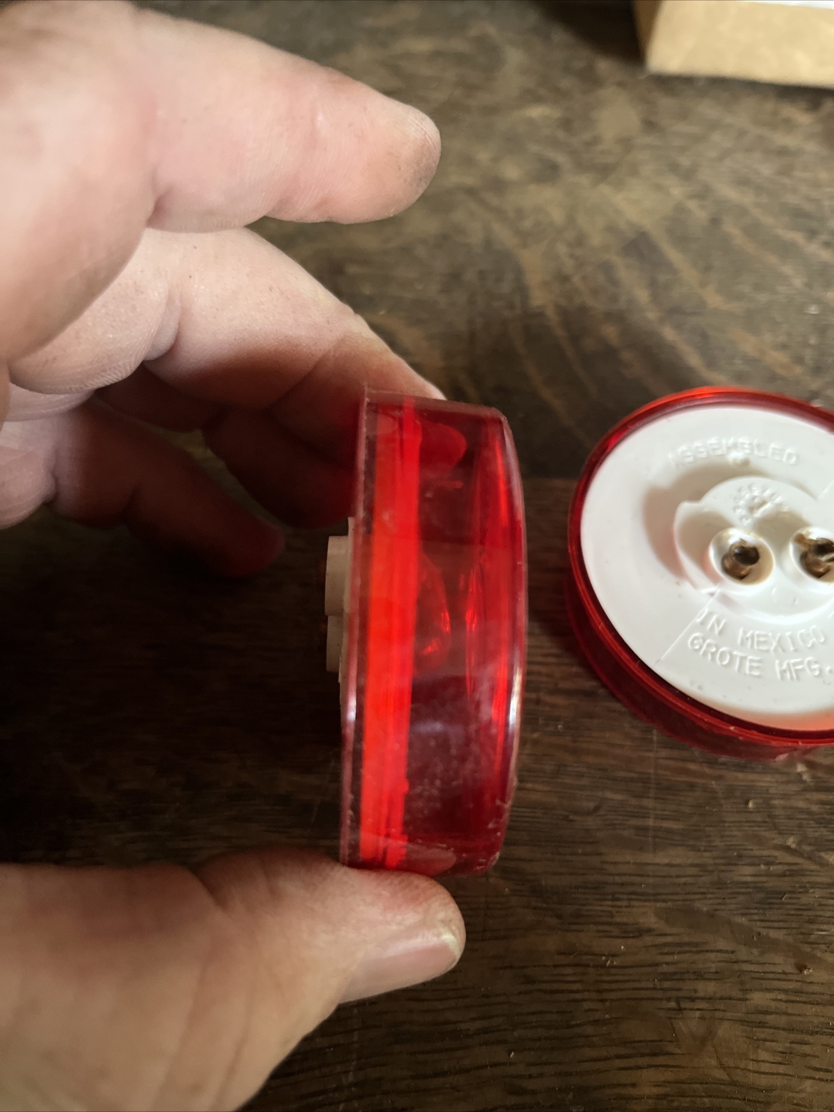 2 NOS Grote 45812-3 2 1/2″ Round Clearance / Marker Light 12 V