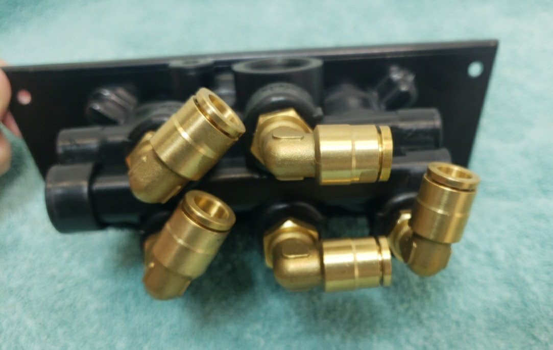 MV-3 Dash Air Brake Control Valve Bendix Freightliner BW5013293 Volvo 80163 L21