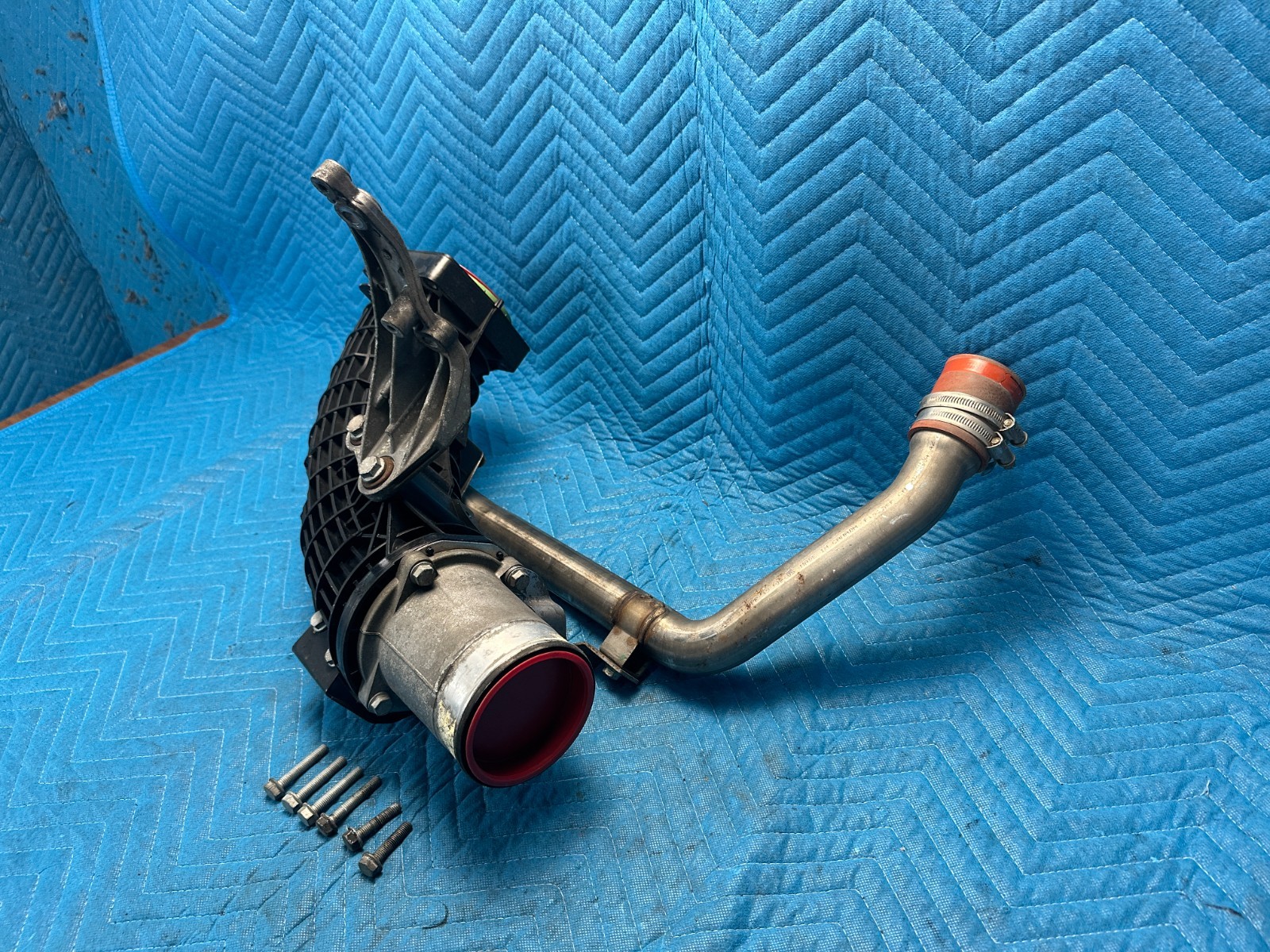 Freightliner Cascadia 126 DD15 Engine Intake Manifold Assembly 2020 OEM