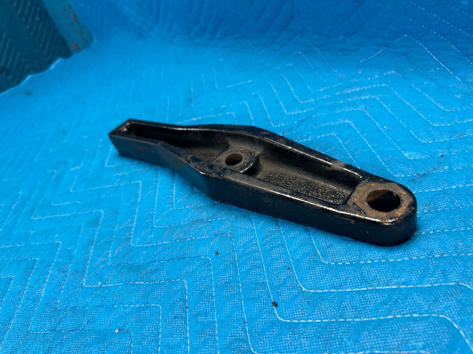 OEM Kenworth T680 Axle Stop Driver’s Side 2020