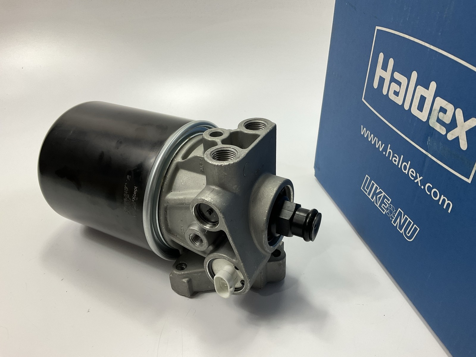 REMAN. Haldex 109991X Air Dryer For Bendix AD-SP