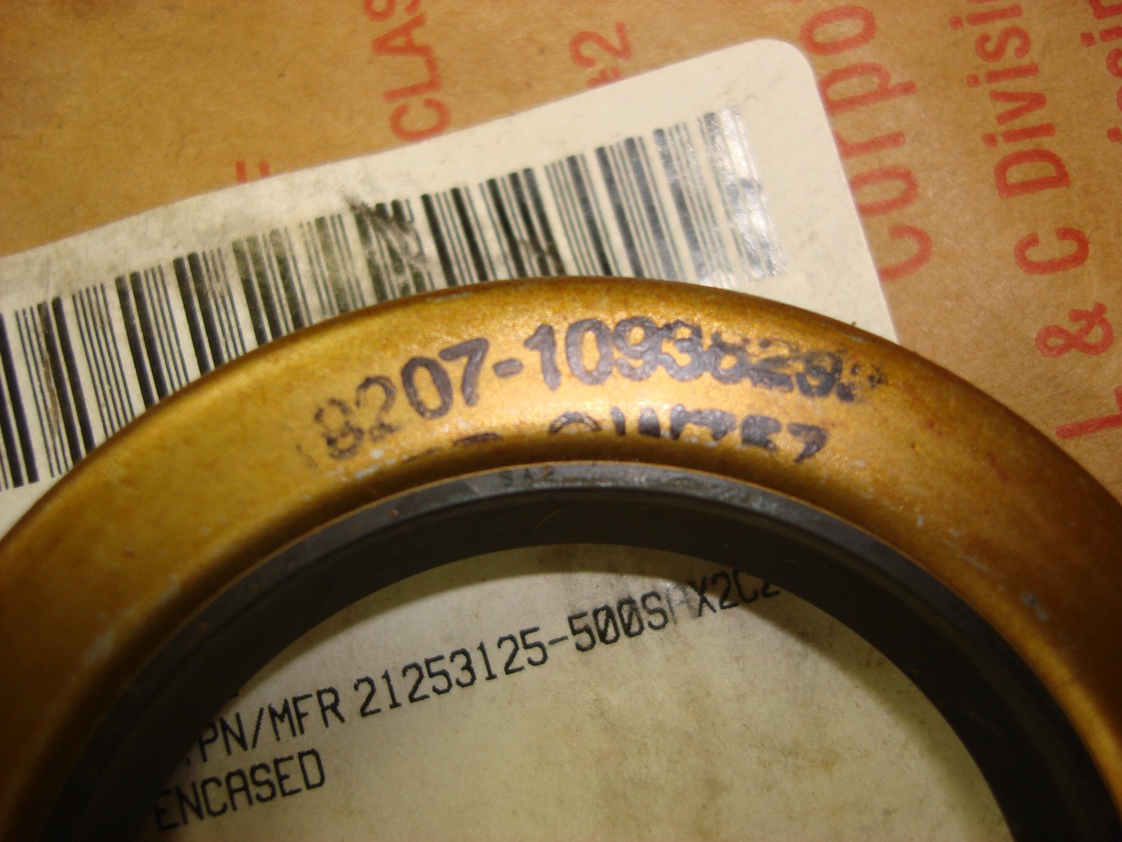 2 ea! SPINDLE SHAFT KNUCKLE OIL SEAL M939 SERIES TRUCK 5330-00-145-8355 10938292