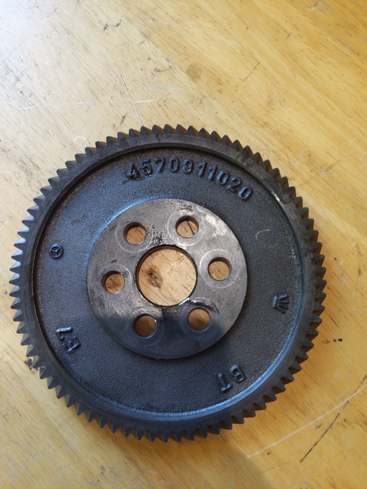 MERCEDES MBE4000 OM460LA ENGINE CAM GEAR 4570911020