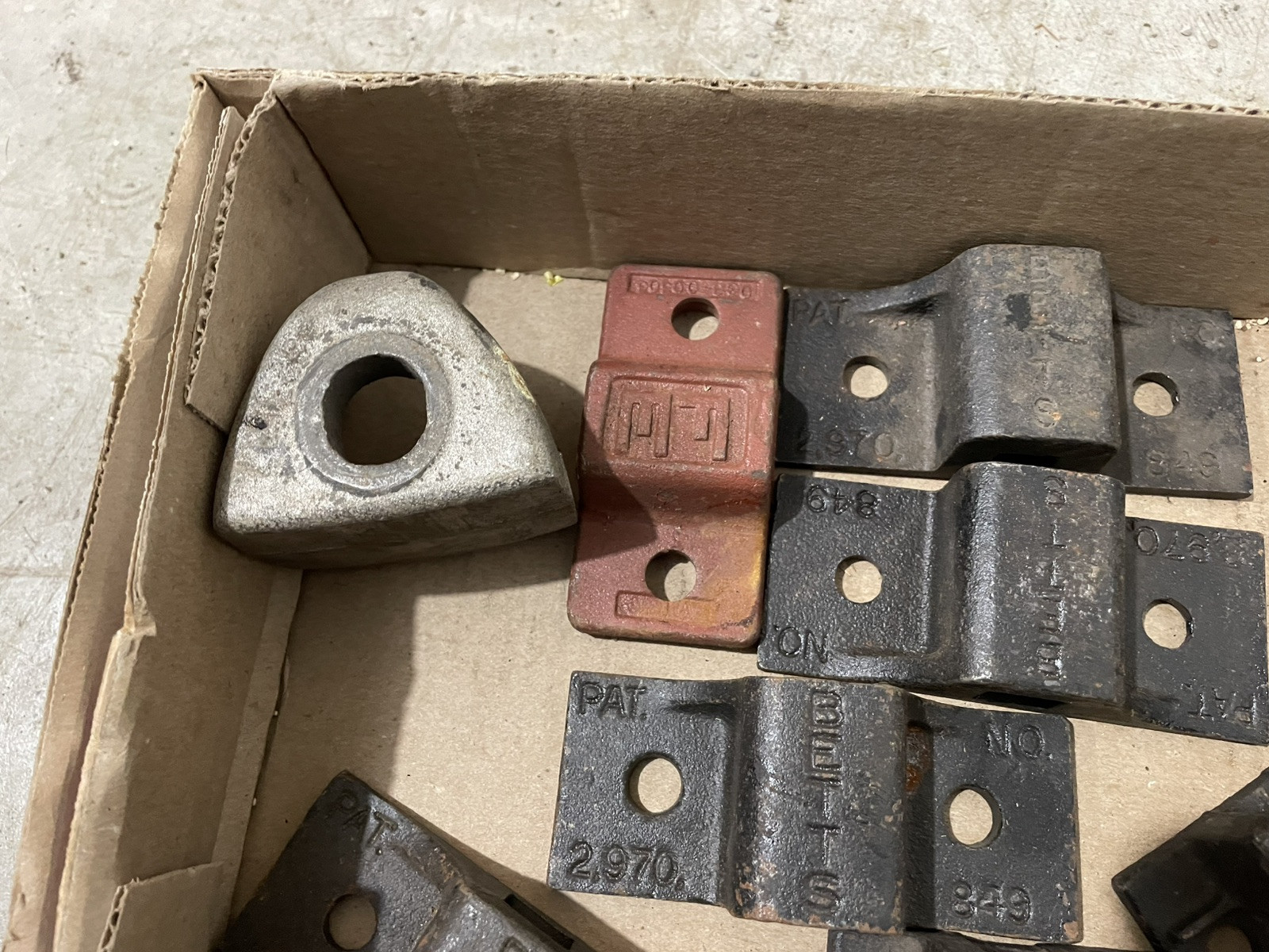 Lot Of Bets 711 And Other Mudflap Hanger Brackets