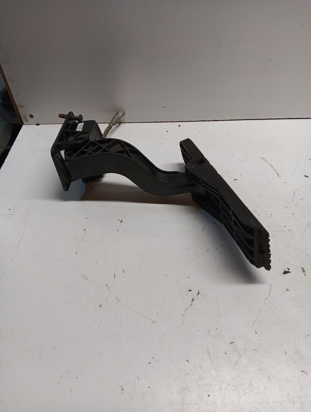 Freightliner A01-33820-030537 Throttle Pedal, Item # 1887