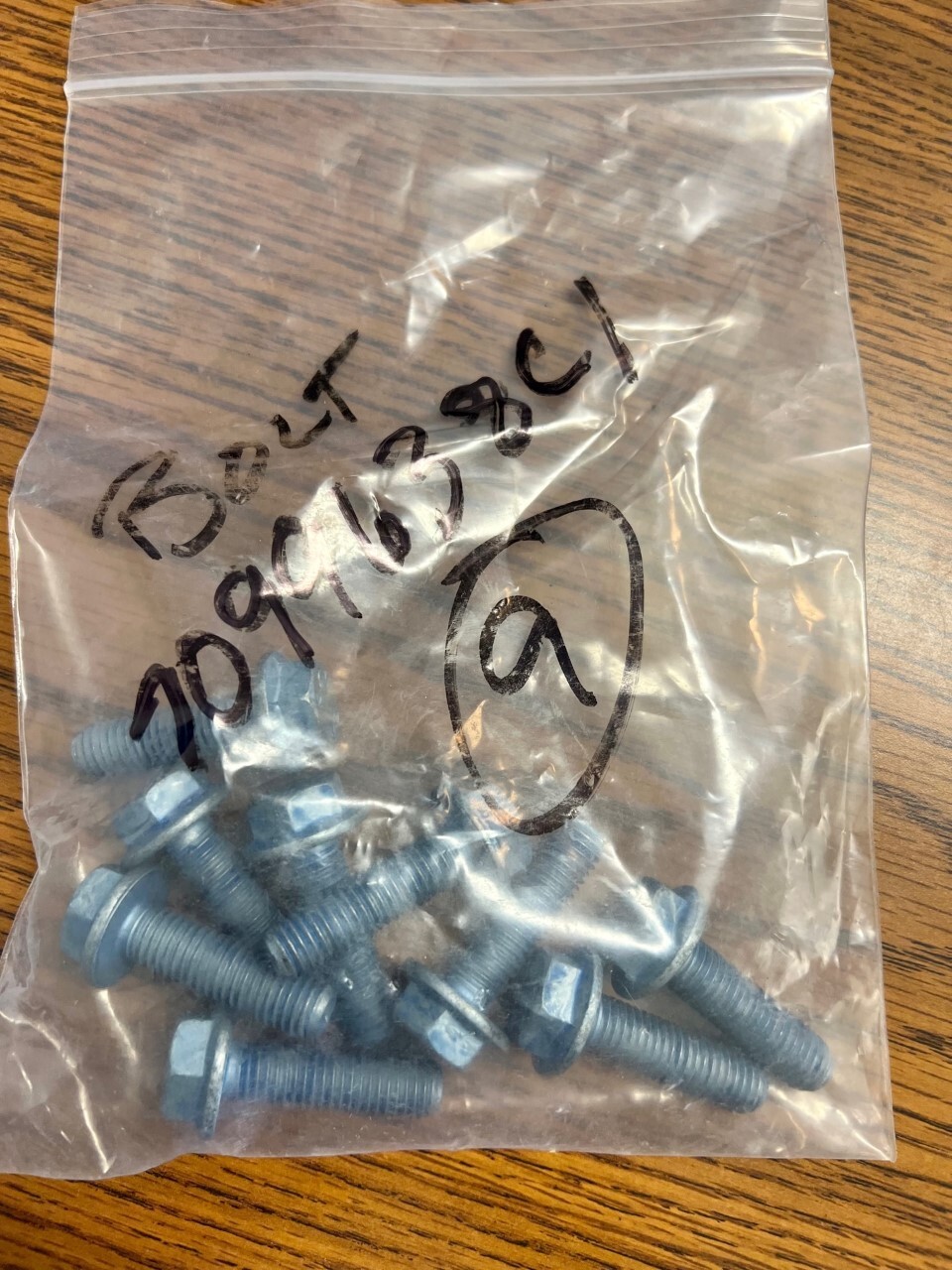 International Bolt 7099638C1 lot 9 Count
