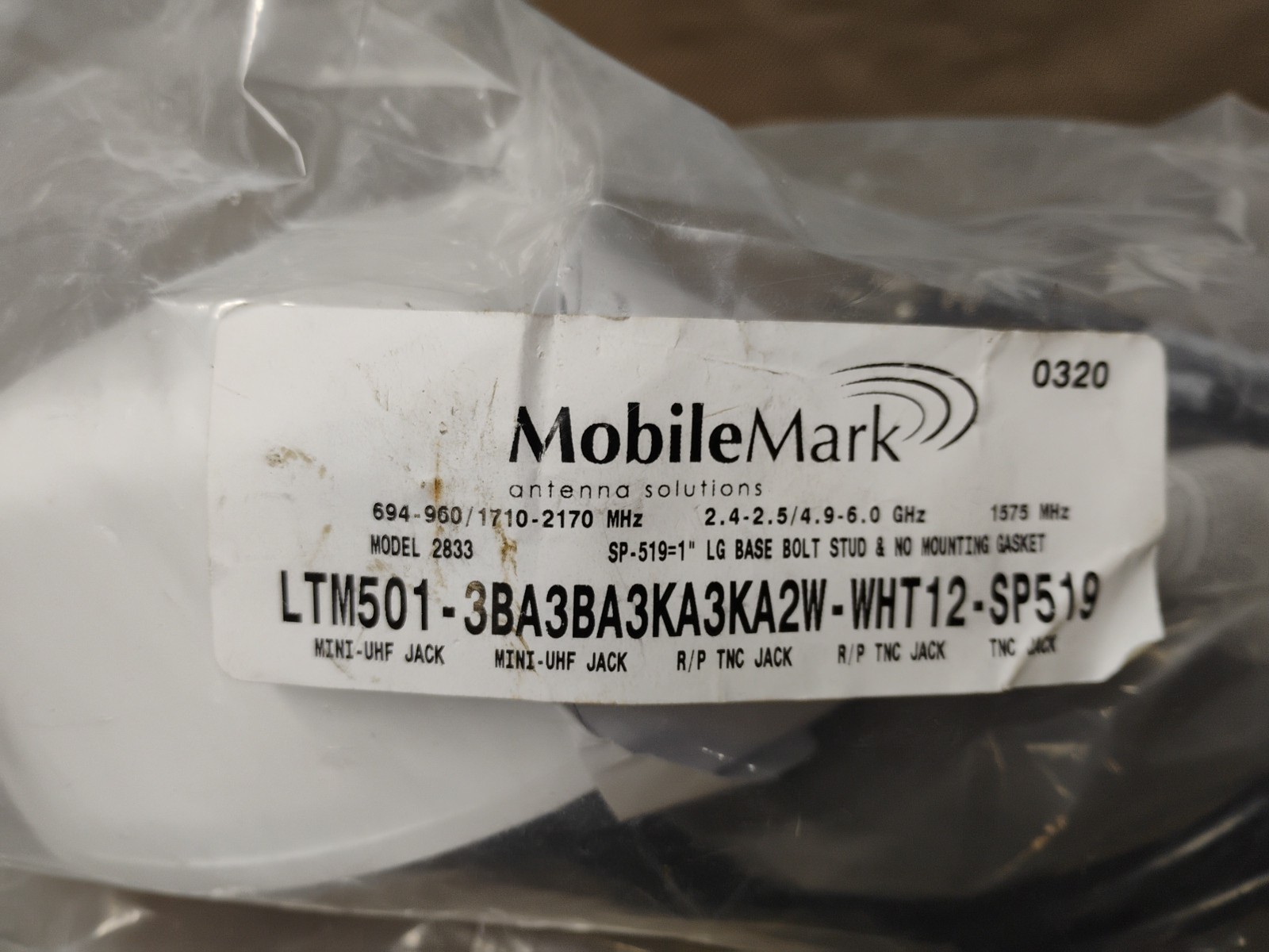 MobileMark LTM501 Multiband Surface Mount Mobile Antenna Cellular WiFi & GPS