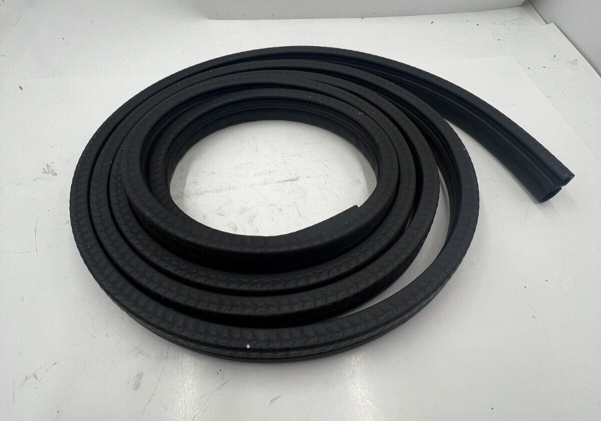 R60-6001-650 Door Rubber Weatherstrip Seal for 1986-2007 Peterbilt 359 377 379