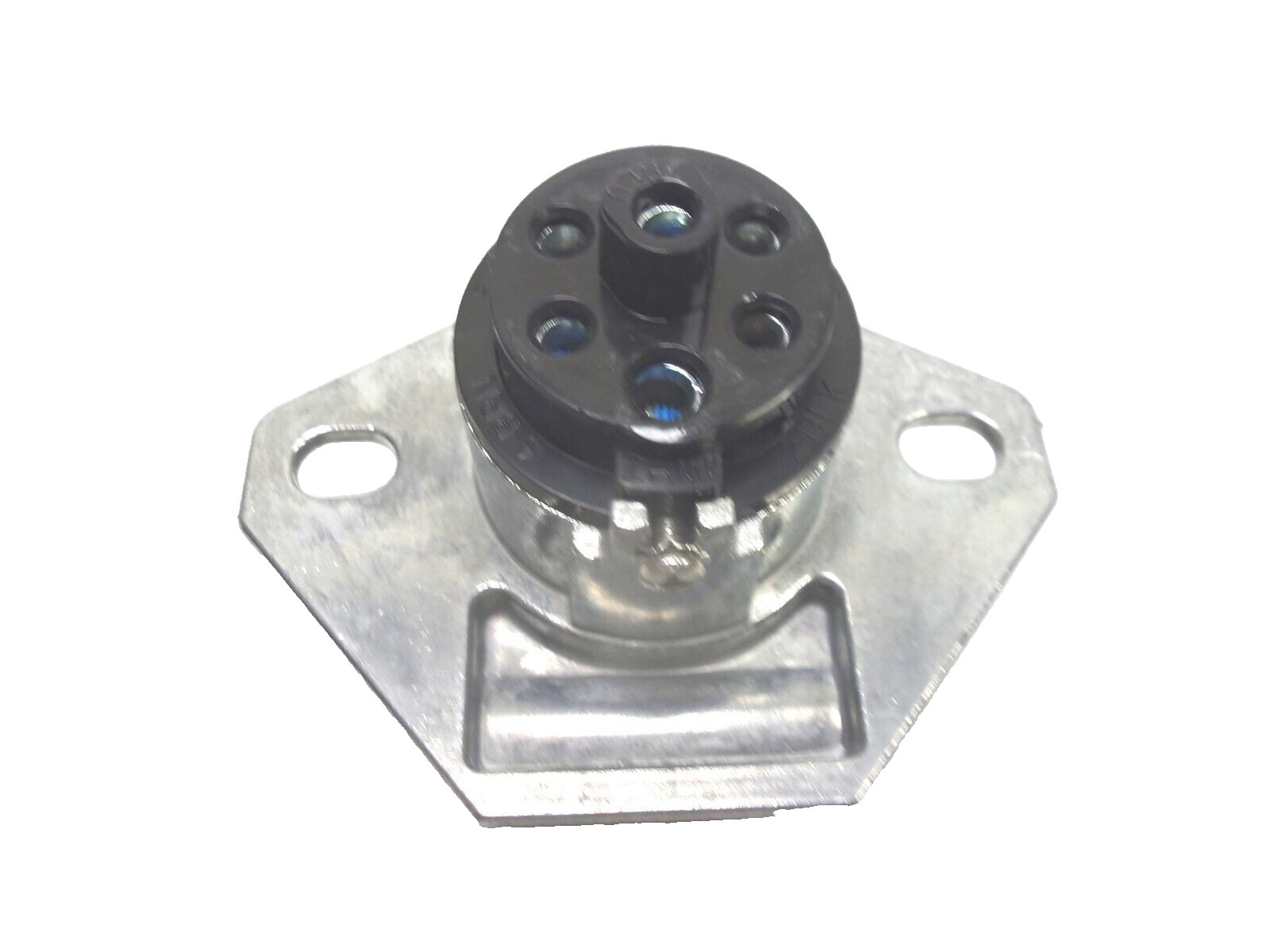 15-721 PHILLIPS 7-WAY SOCKET 2-HOLE WIRE INSERTION SOLID PIN ZINC DIE CAST J560