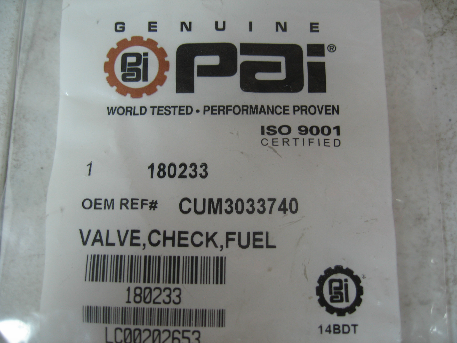 90° Elbow Fuel Gear Pump Check Valve for Cummins N14. PAI # 180233 Ref.# 3033740