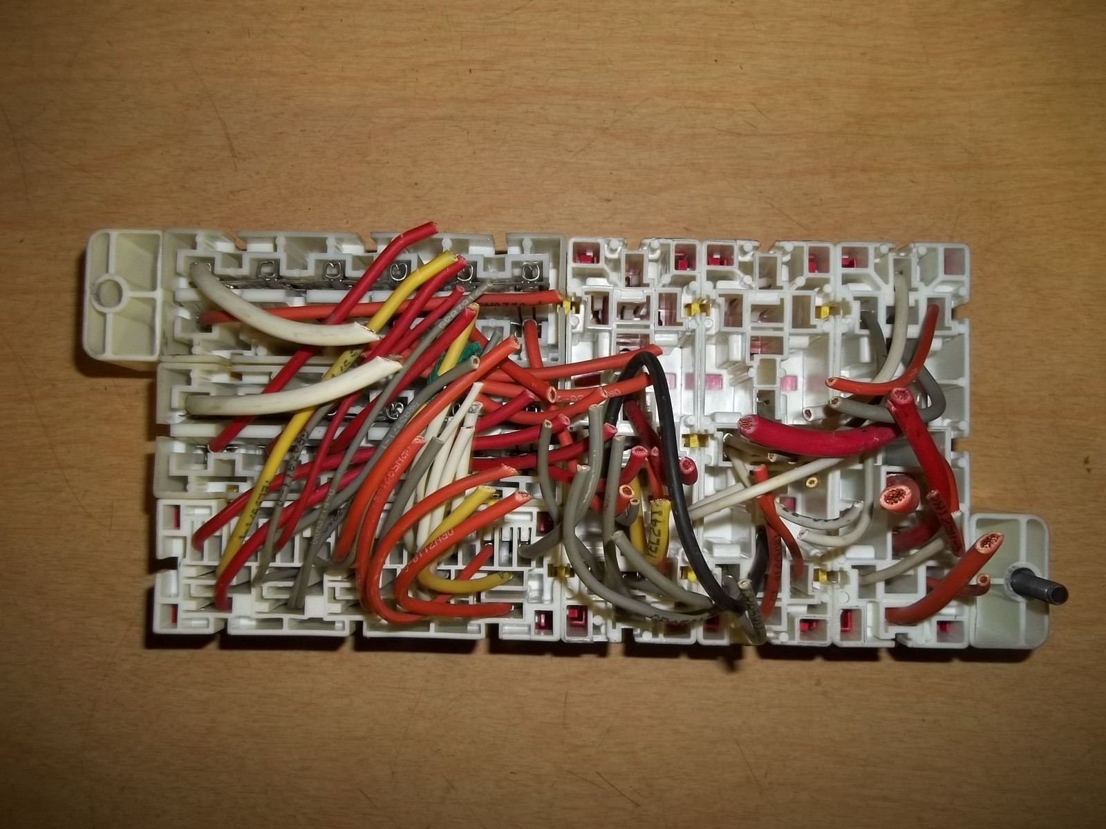 EMP Fuse Block 90-1192-002 Freightliner 5295870 PE1954-001 *FREE SHIPPING*