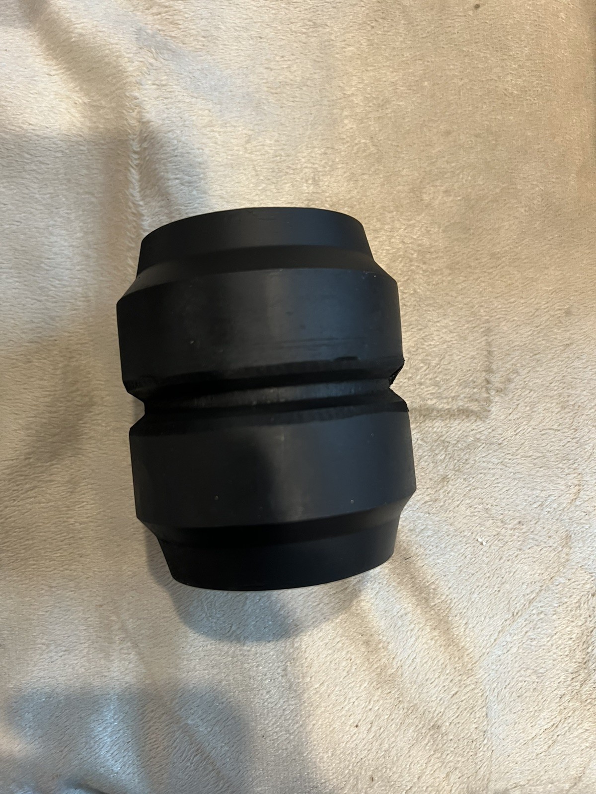 World American WA04-5056 Suspension Equalizer Beam Bushing Rubber, 3.937″