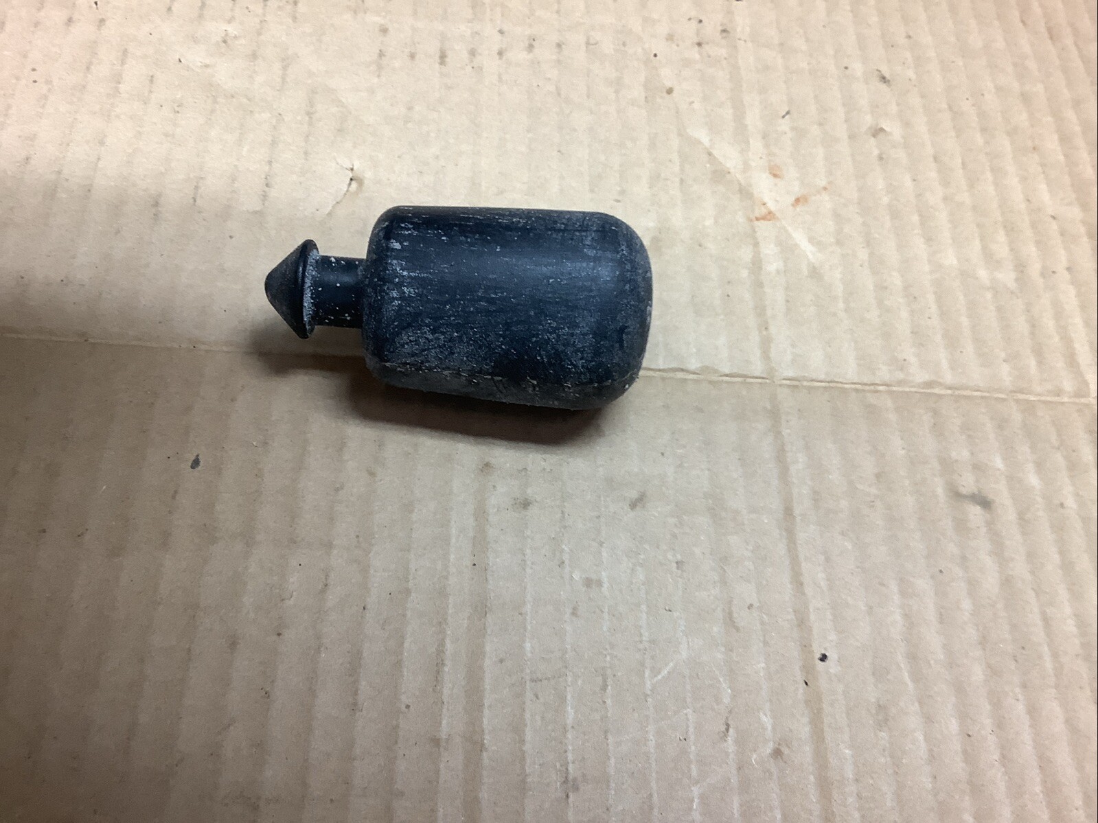 Freightliner 16-15215-000 Axle Stop. NOS.