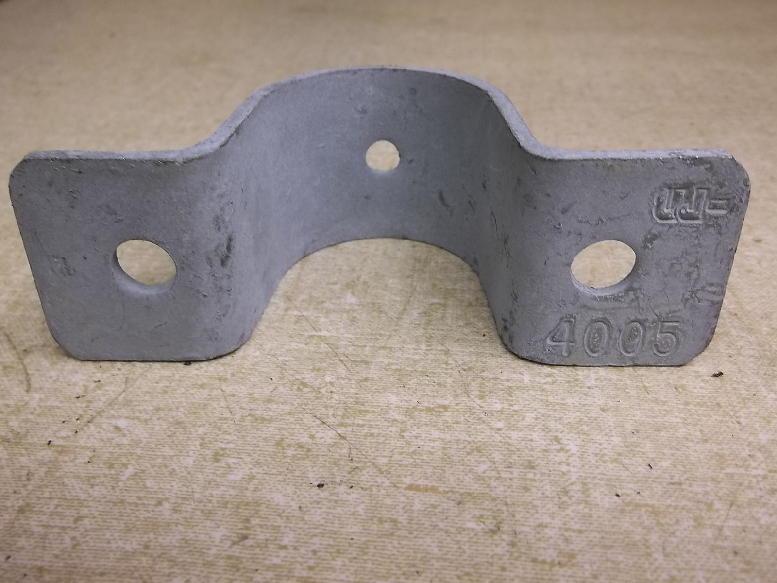 NEW Bracket 4005 For Semi Truck *FREE SHIPPING*
