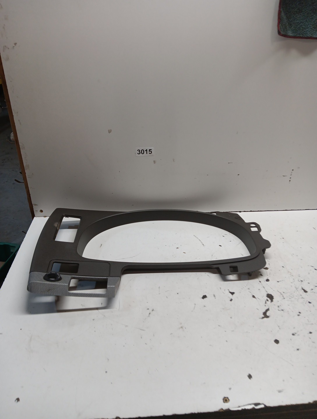 Paccar Kenworth T680 A Panel Bezel S18-1032-141721 ITEM 3015