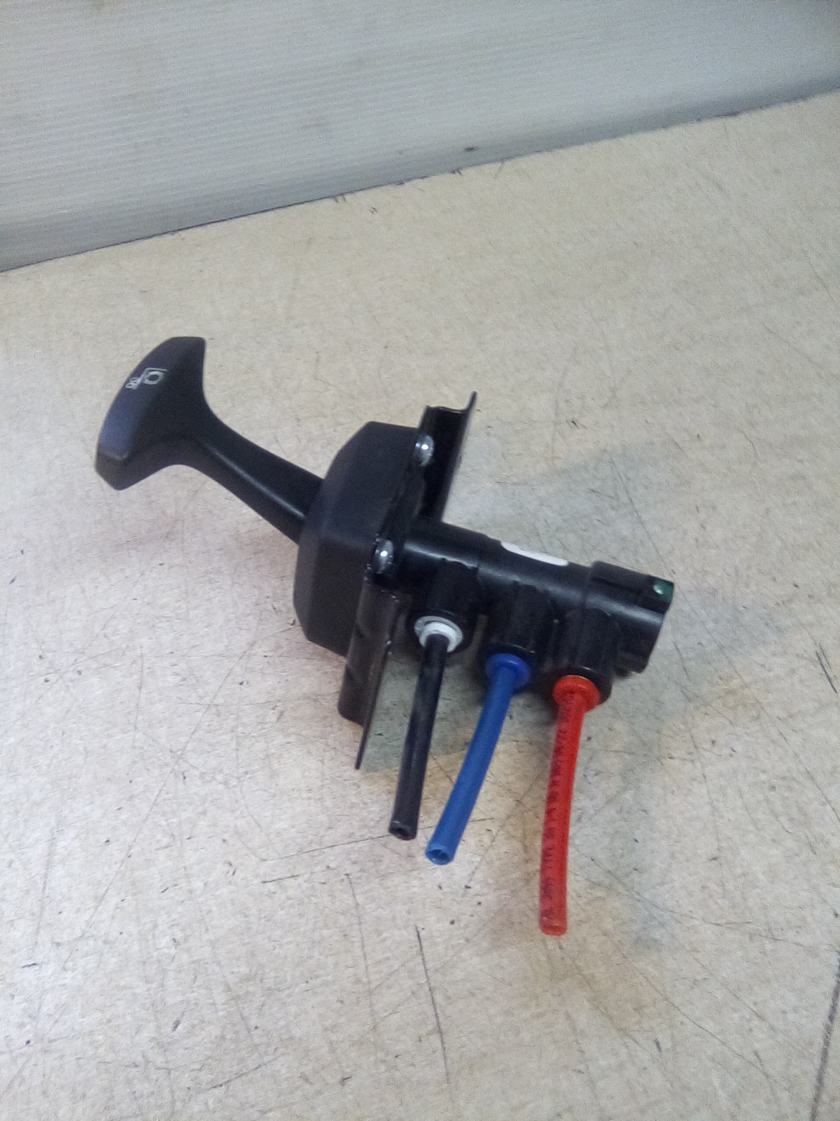 Freightliner Cascadia Trailer Brake Valve 7267413, TCS-9000