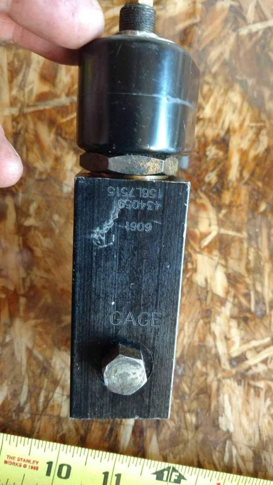 158B6390 DANFOSS SAUER DANFOSS VALVE SOLENOID, 12Vdc, 1/2″ ORB Port’s