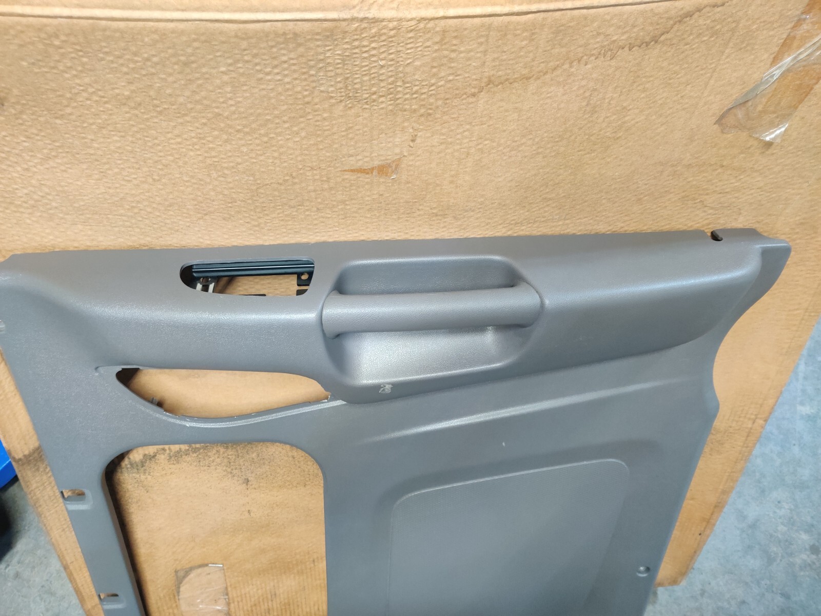 Peterbilt S63-6107-0281 Pad Door Rh POWER WINDOW PANEL (NEW TAKE OFF READ AD)