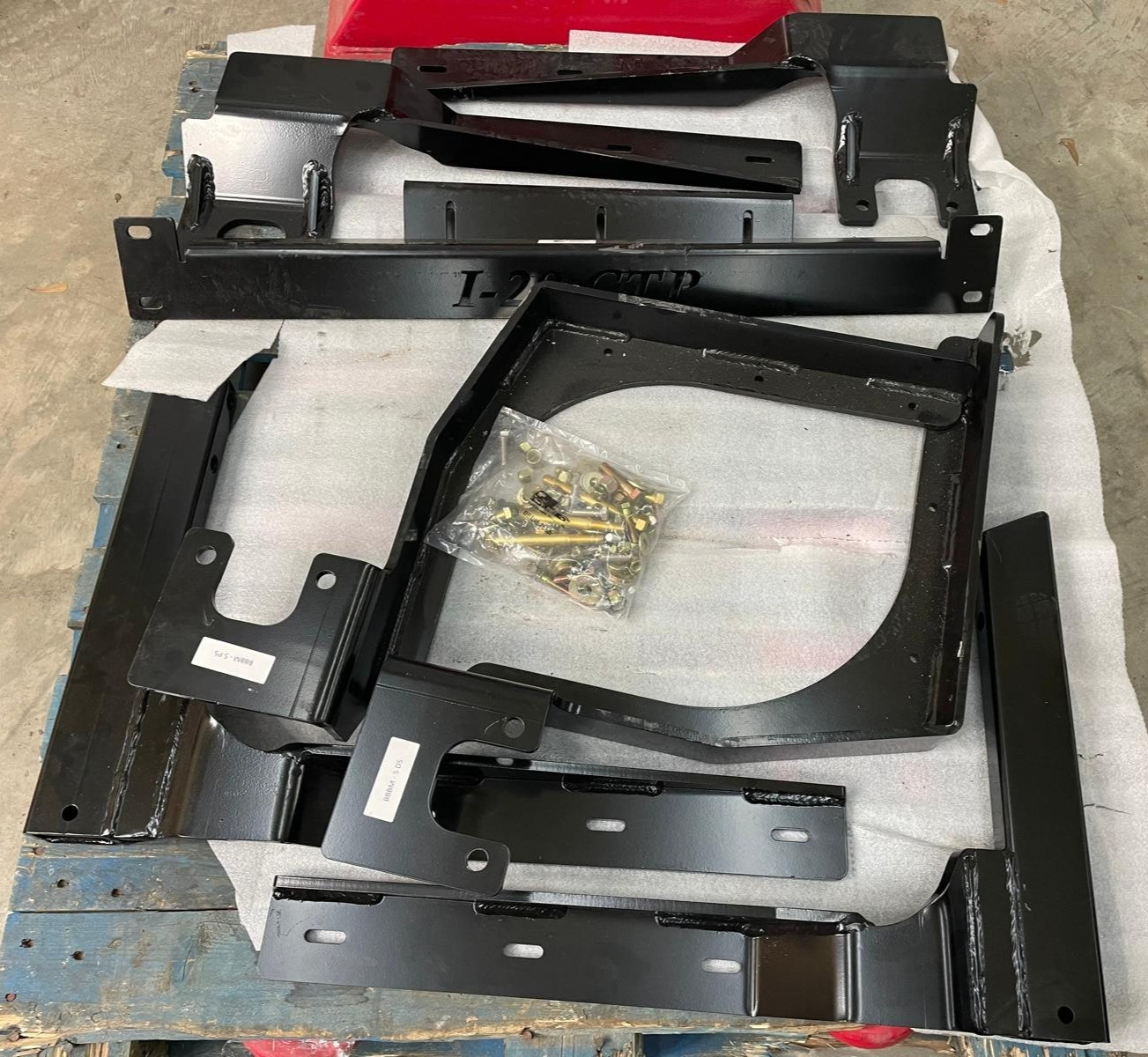 I-29 Custom Truck Parts Fender Kit For Kenworth W900 Semi-truck (No Fenders)