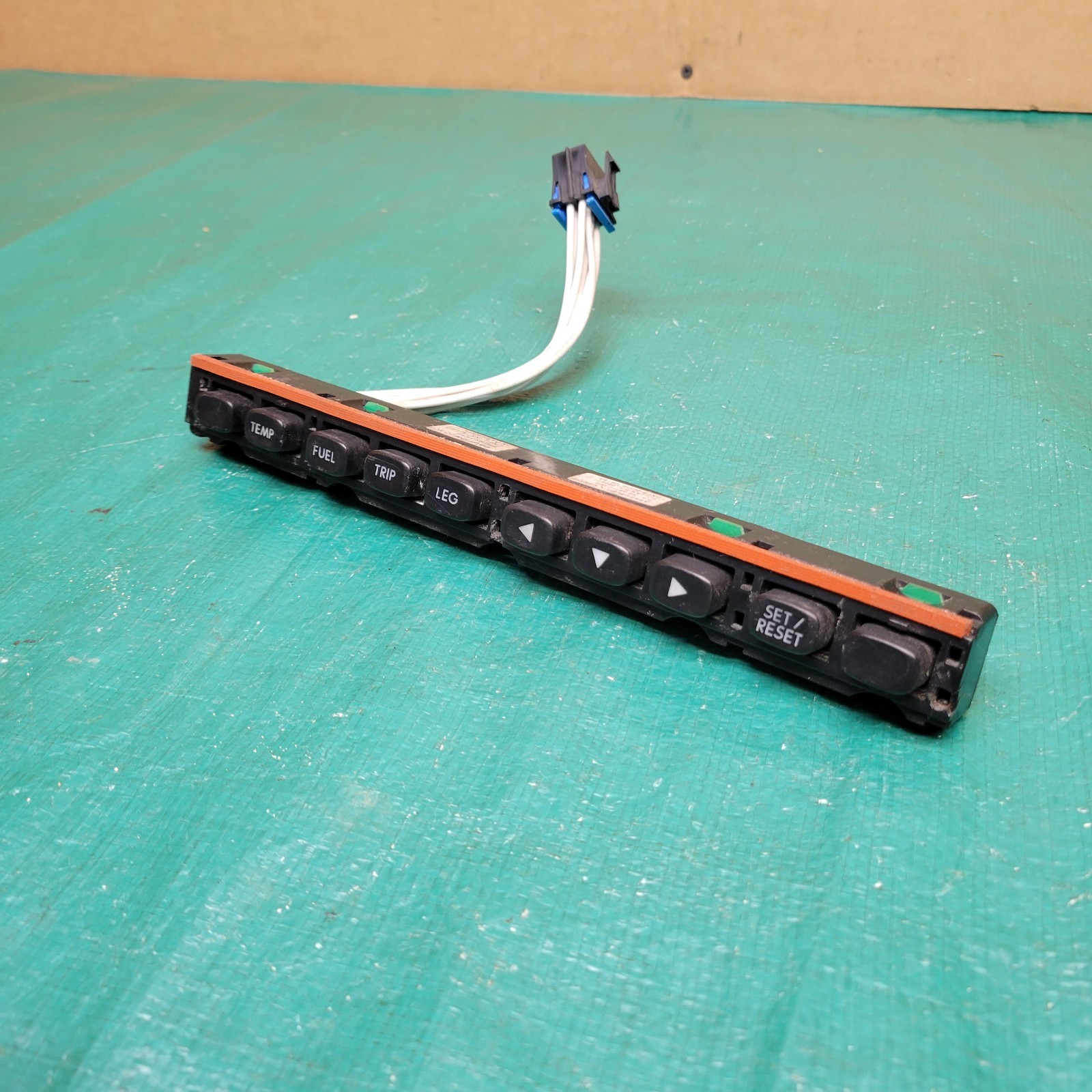Freightliner Pollak Switch Button Strip 22-45710-003 32247