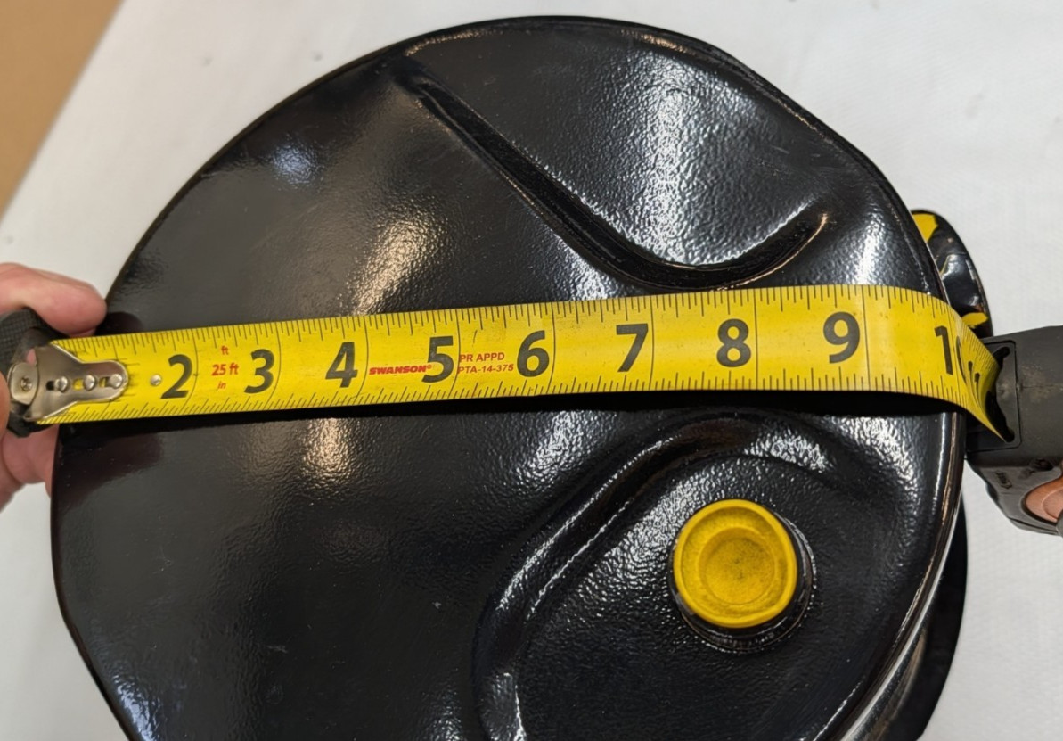 1675831C1 International Surge Tank Deaeration Tank 9200 9300 4900 Trucks