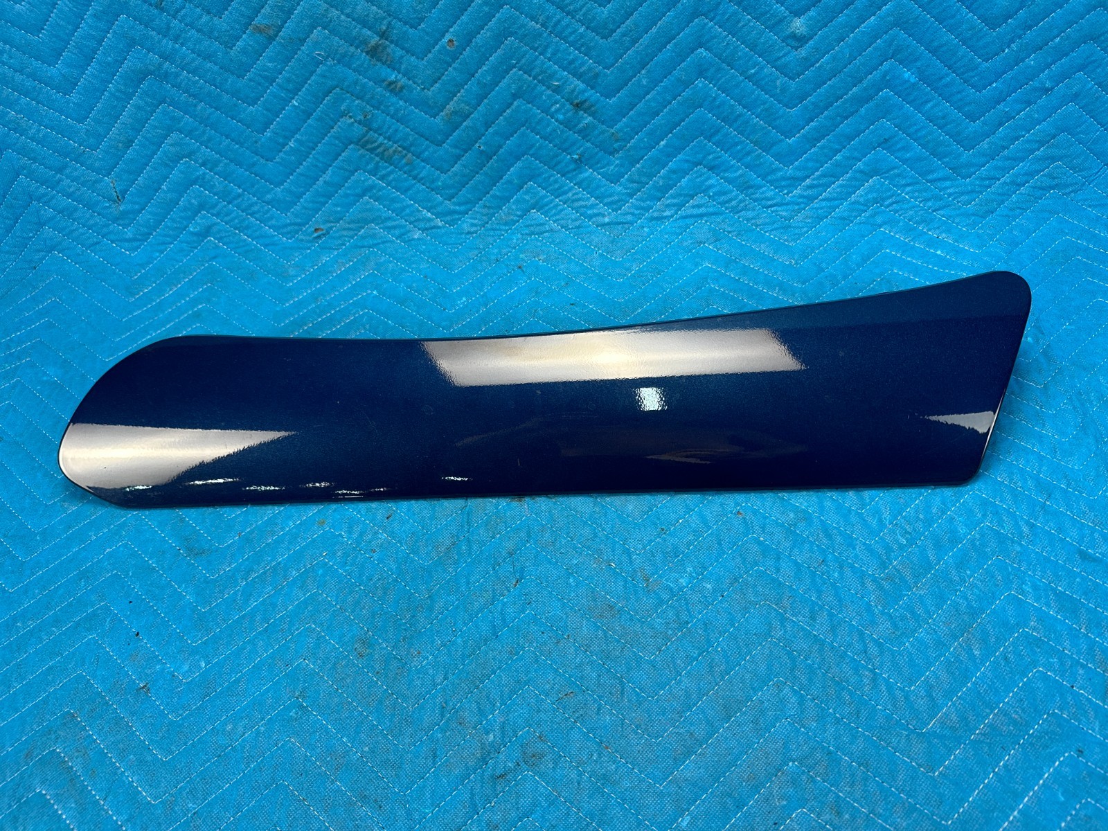Kenworth T680 Fairing A Pillar Vane Passenger’s Side 2023 Blue OEM