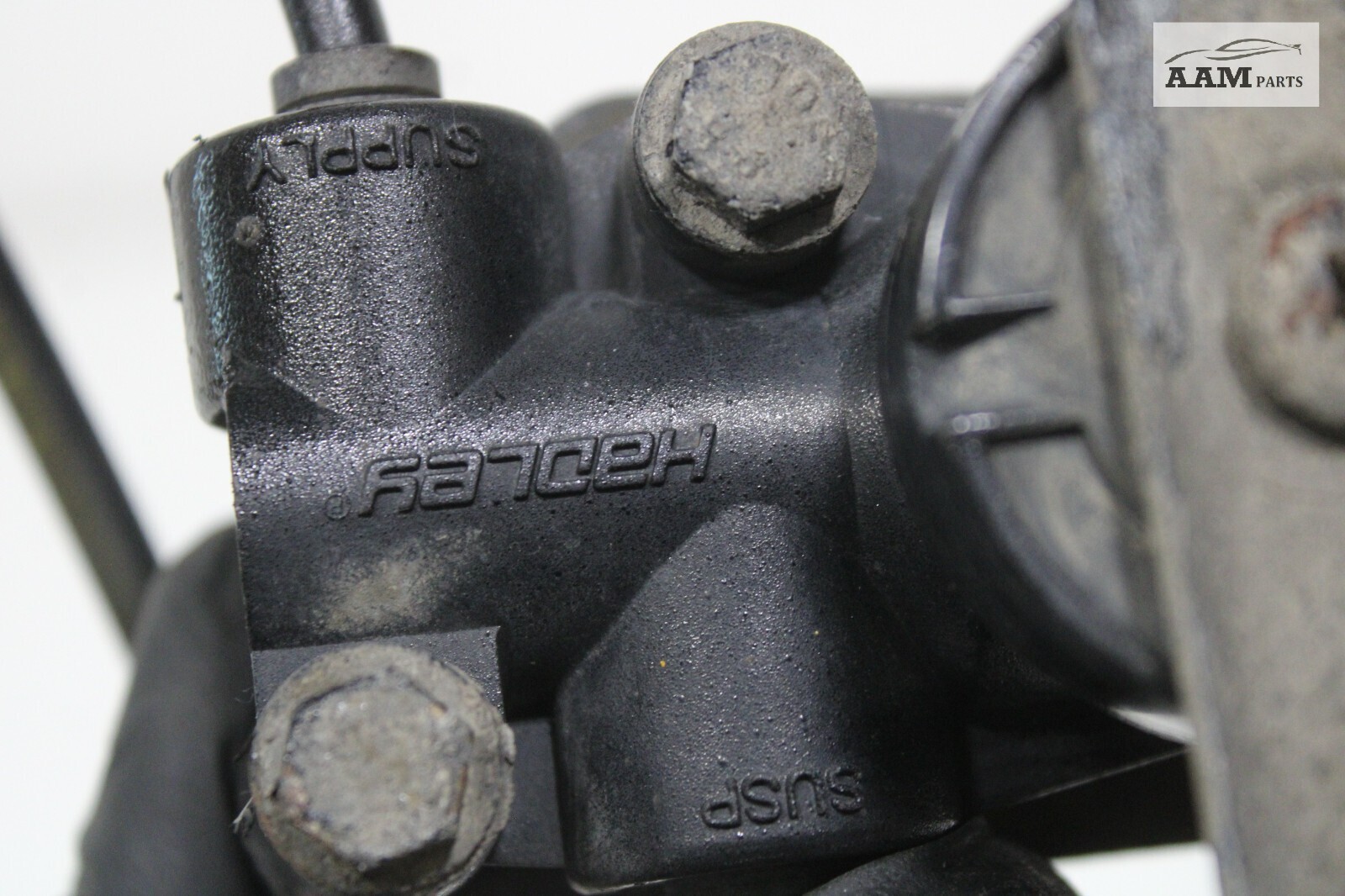 18-24 VOLVO VNL 860 FRONT LEFT ABS HEIGHT LEVELING CONTROL VALVE W/ BRACKET OEM
