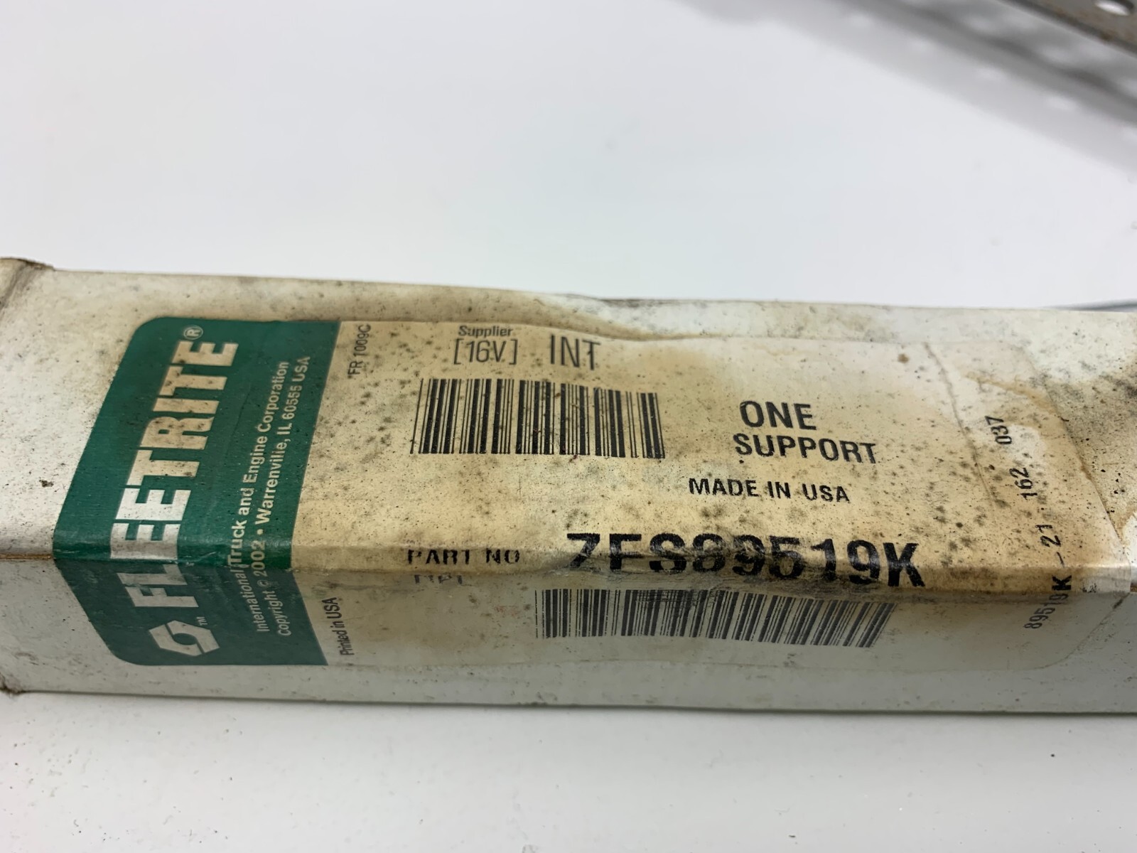 Genuine International Fleetrite ZFS89519K 9.6″ Exhaust Hanger