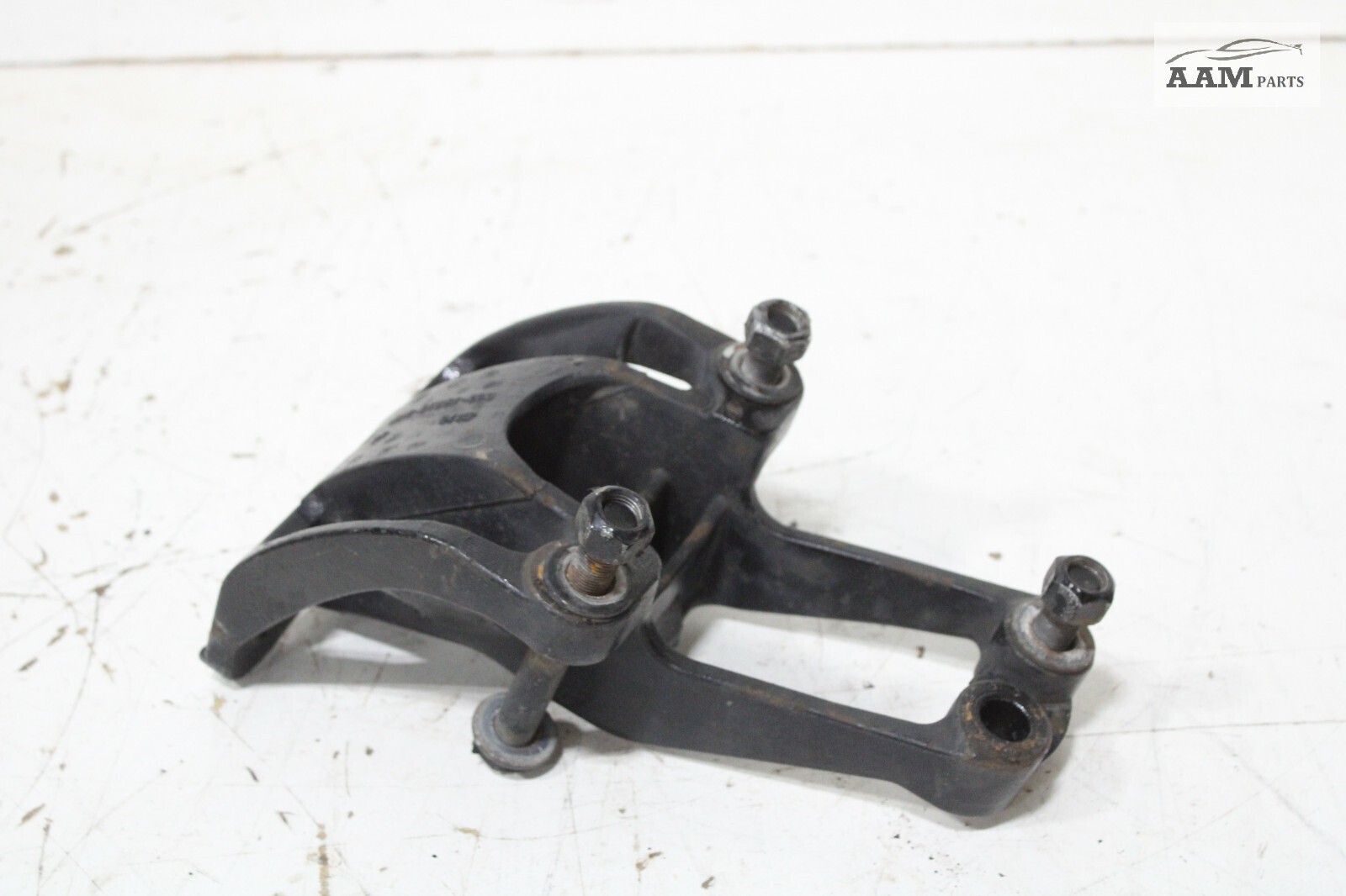 2018-2023 FREIGHTLINER CASCADIA FRONT RIGHT CAB MOUNT BRACKET R18-67961-000 OEM