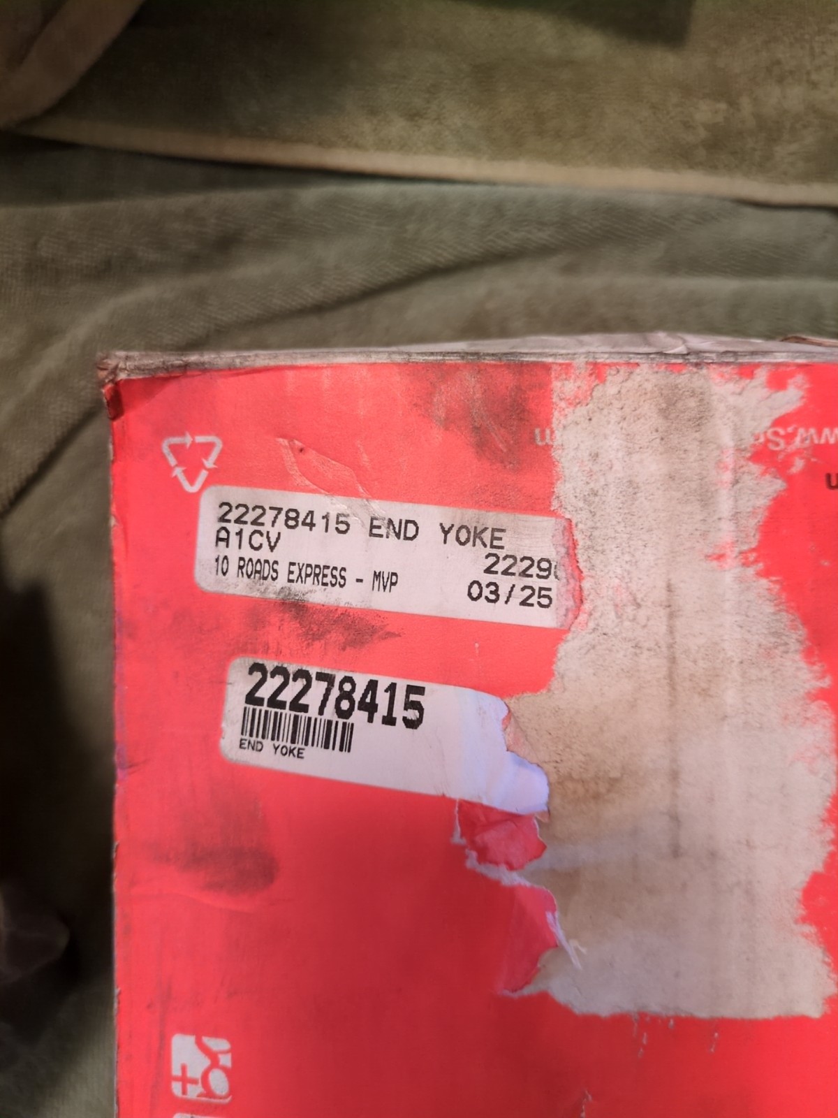 Dana Spicer Volvo #22278415 A1CV End Yoke 350-4-61-1X