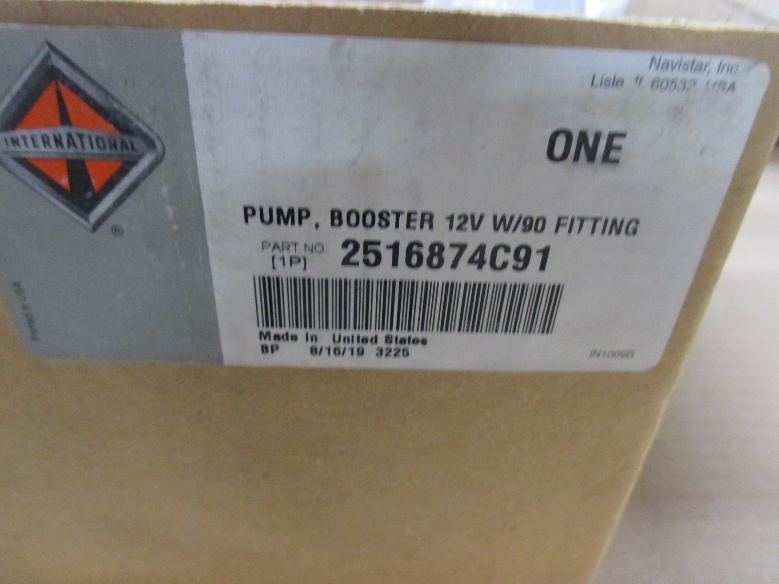 INTERNATIONAL 2516874C91 BOOSTER PUMP 12V W/90 DEGREE FITTING TRUCK PARTS NEW