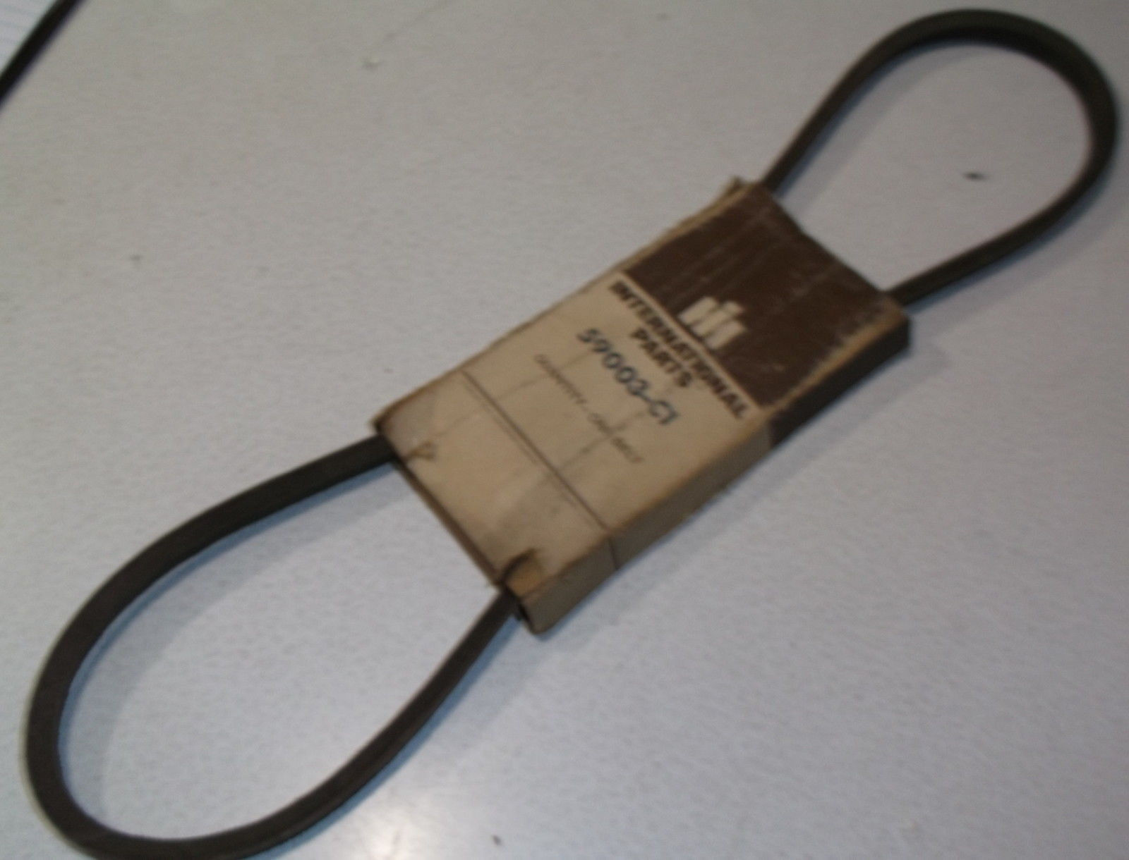 NEW INTERNATIONAL V-BELT 59003C1 FREE SHIPPING