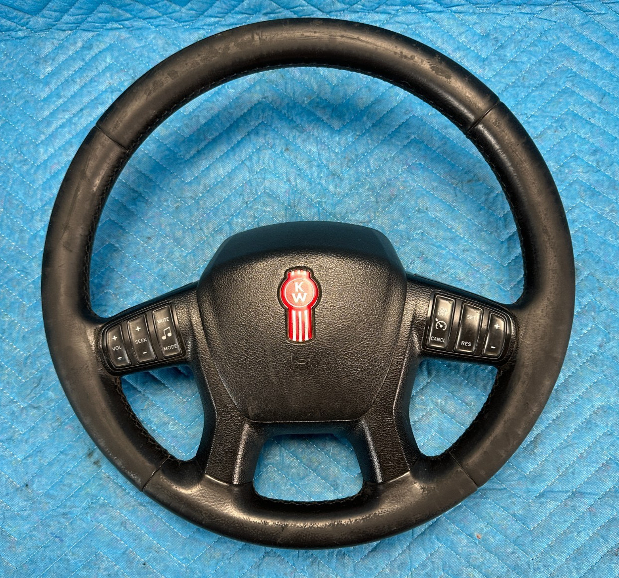OEM Kenworth T680 Paccar Steering Wheel 2020