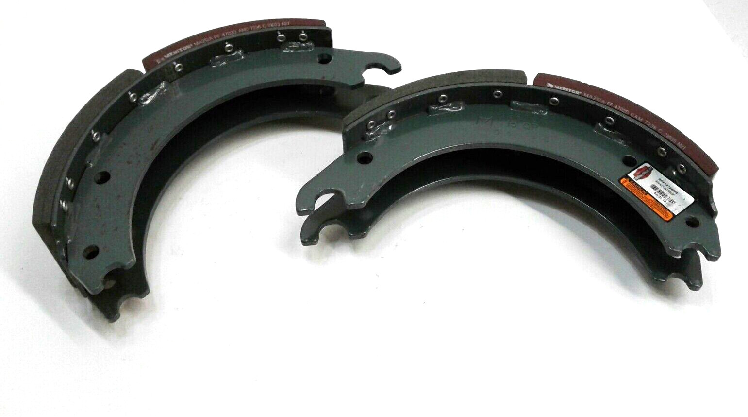 Meritor Platinum Shield III SMA2124702QP Brake Shoes BRK19724973 Set Of 2