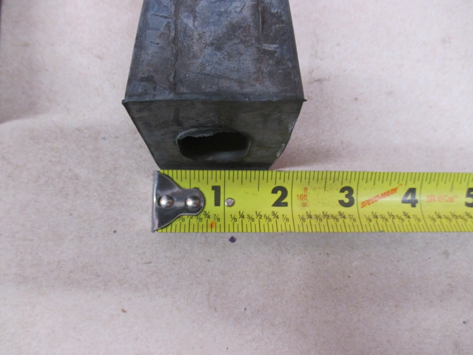 INTERNATIONAL D-2 80276-H RUBBER STOP/BUMPER LOT OF 3 PIECES TRUCK PARTS DT466