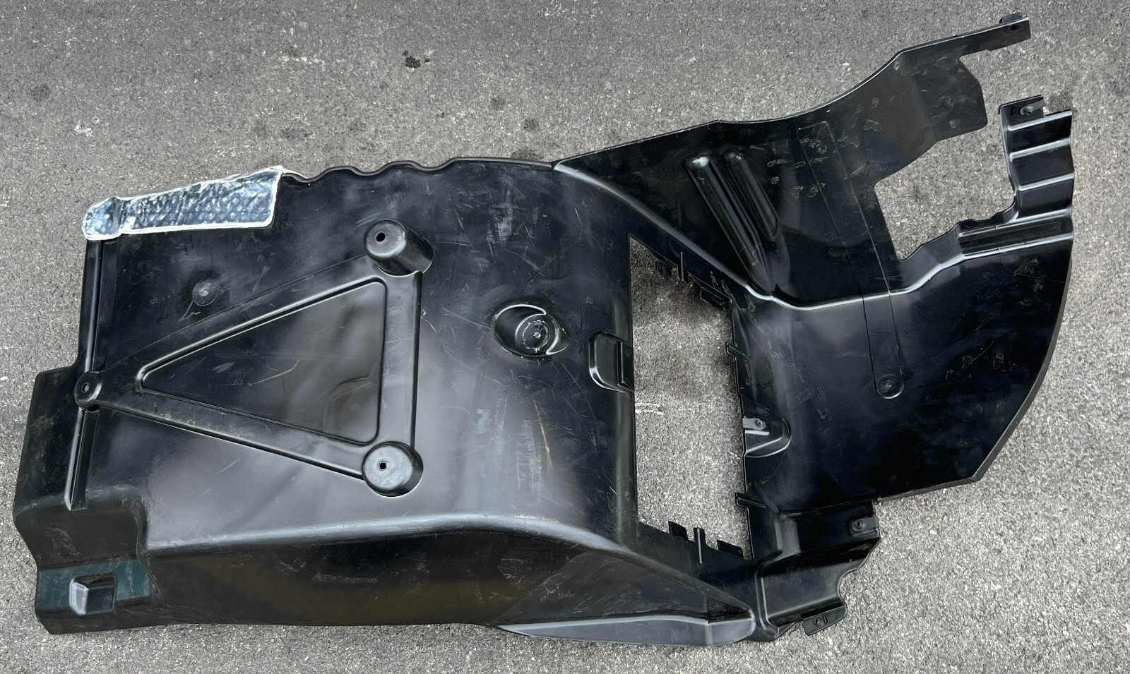 L52-6030 Genuine Paccar Inner Fender Liner RH/S OEM – New