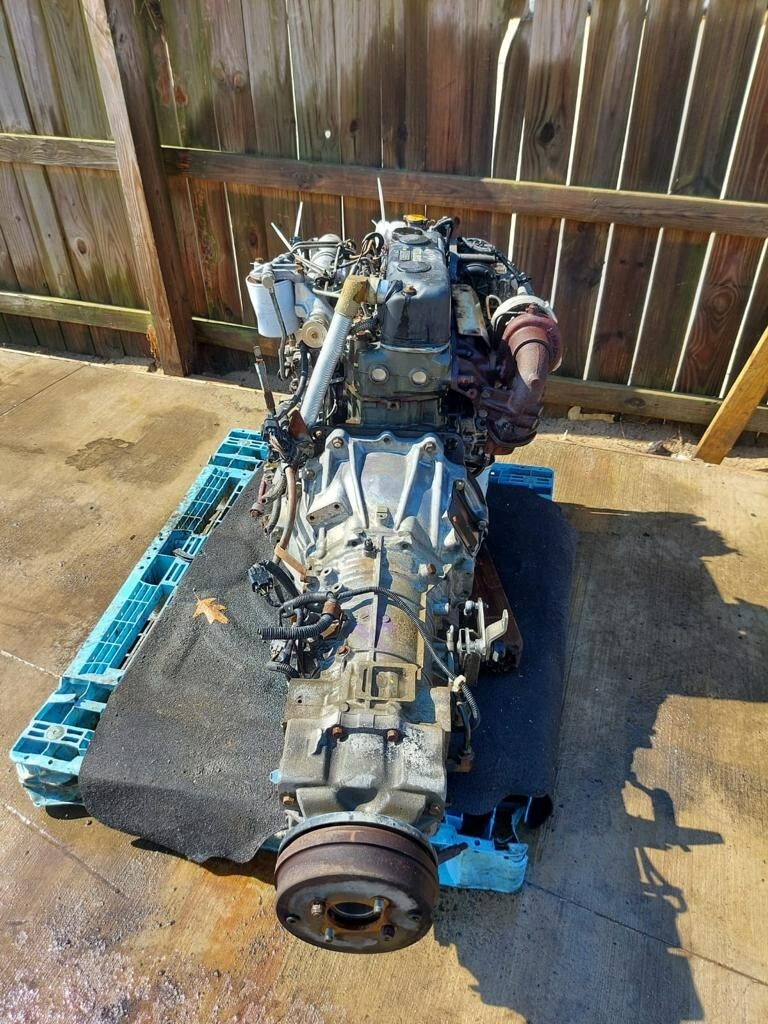 **REAR DRIVE SHAFT, 3 PIECES** MITSUBISHI FUSO 2017 FEC52S 3,0L DIESEL AT