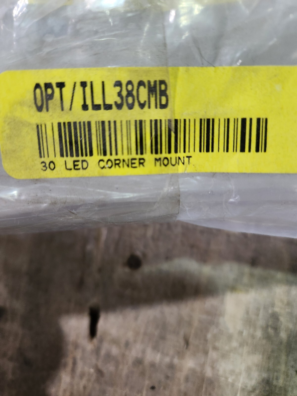 Optronics Ill38 Series LED Corner Mount Interior Light