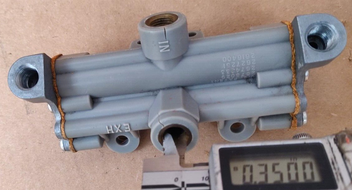 Windshield Wiper Motor Valve Assembly 25-559-211