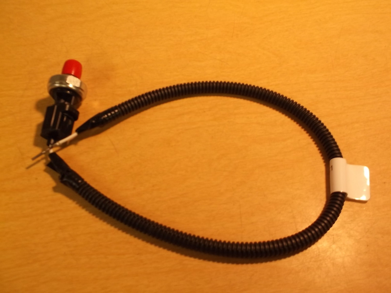 NEW Navistar International Sensor 1878413C1 w/ Harness *FREE SHIPPING*