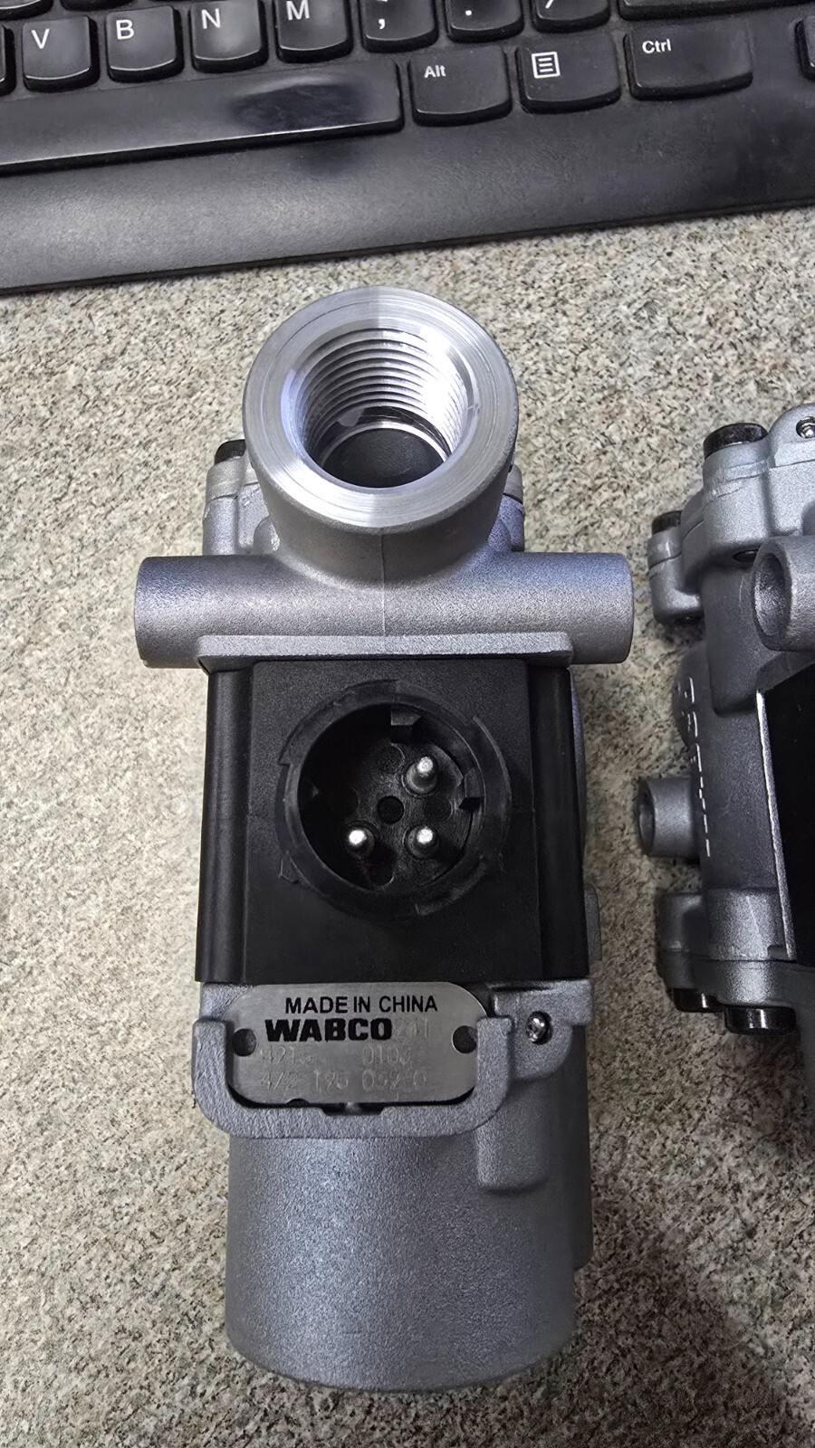 Mack Mod Adapter Kit 8235-R950127 ABS Modulator Valve 4721950520