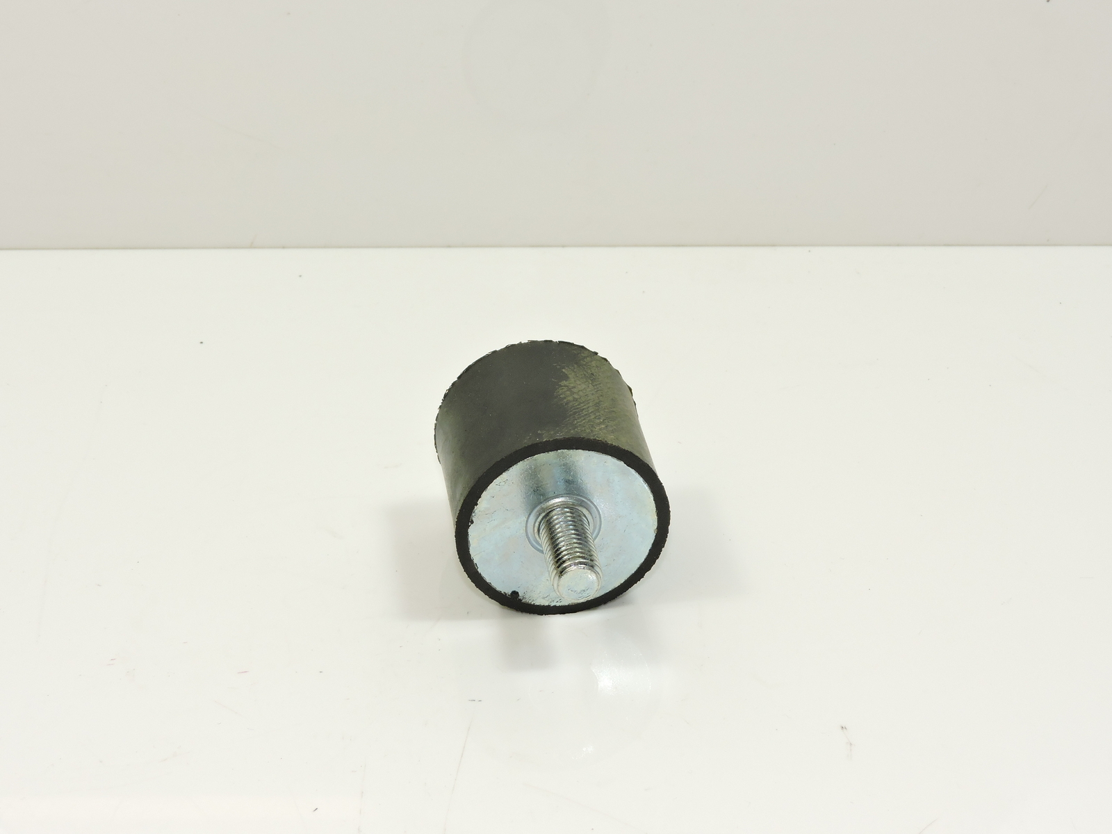 Rubber buffer mounting suits FITS DAF FITS RENAULT FITS VOLVO Truck LorryHGV 685
