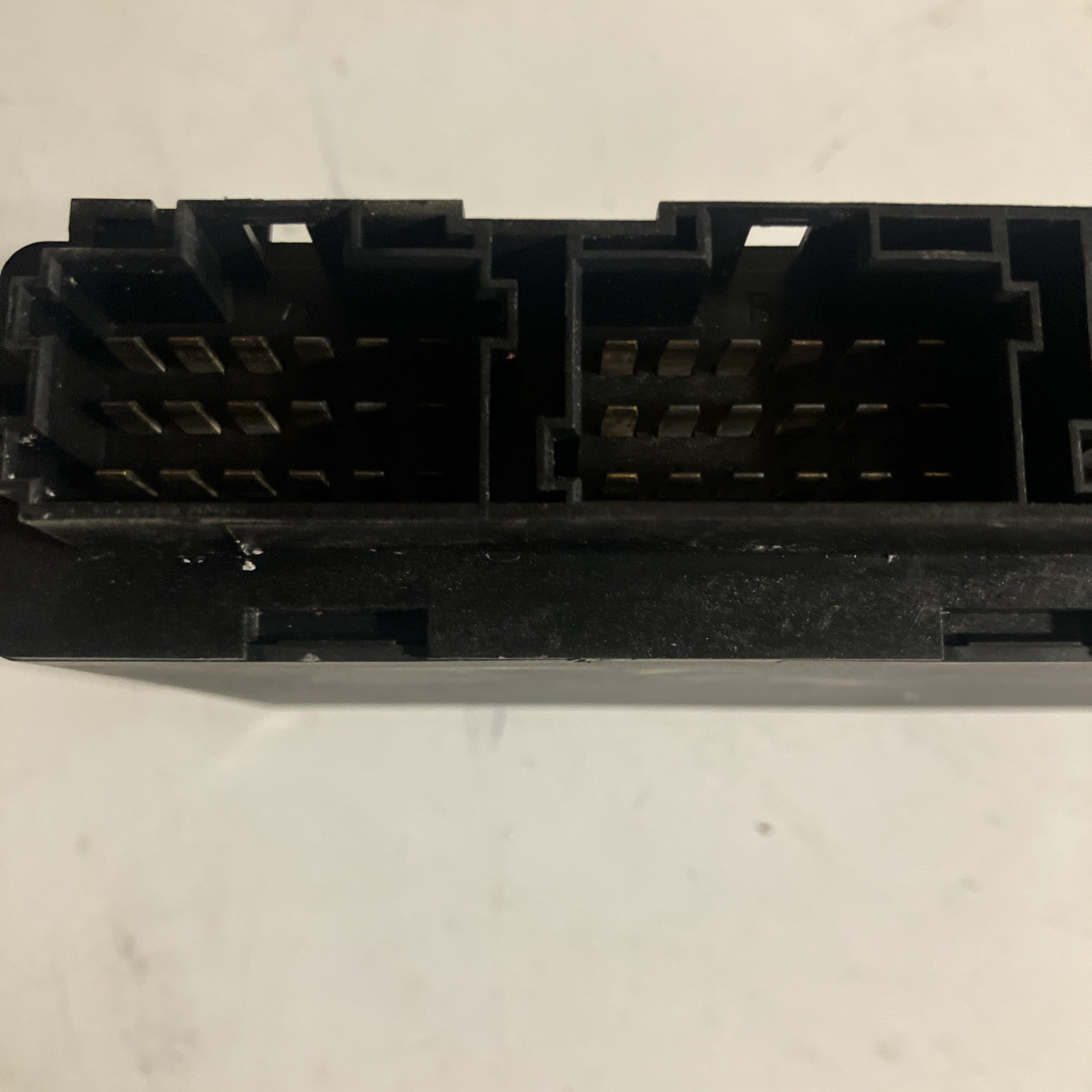 Freightliner CASCADIA Cab Control Module CECU -Used P/N A0034461002004