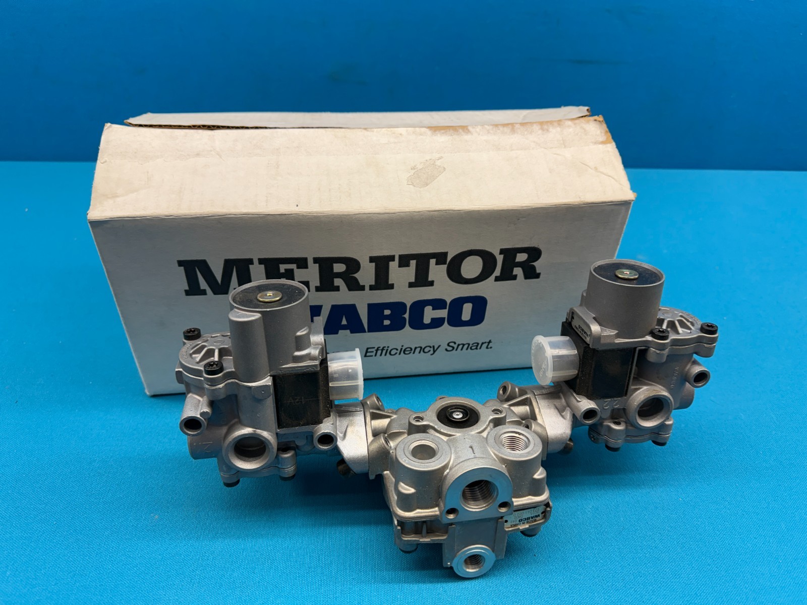 Meritor Wabco 4725001210 Rear Tractor ABS Modulator Valve Package Assembly
