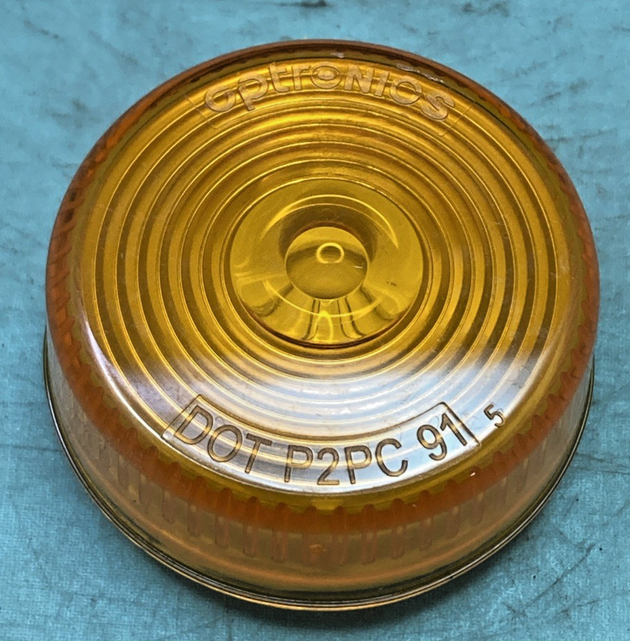 New Genuine Optronics MC53AB Yellow Recess Mount Marker Clearance Light 2″