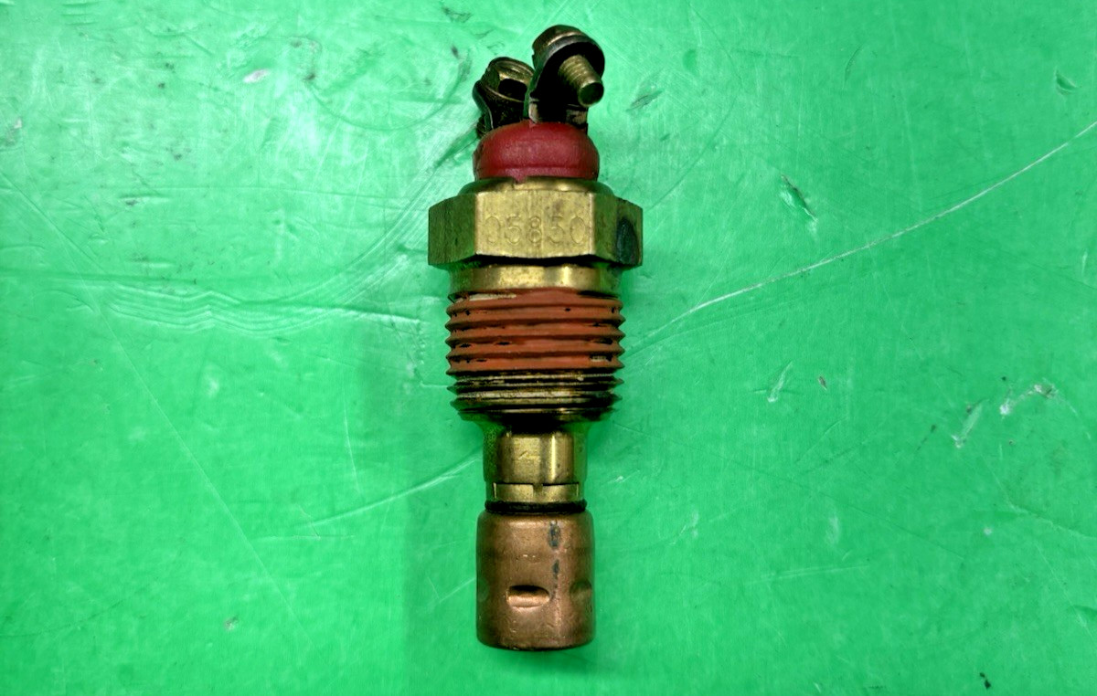 NOS BLUE BIRD 1467265 ALARMSTAT TEMPERATURE SENDER FOR BB FAN🚌FREE SHIPPING🚌