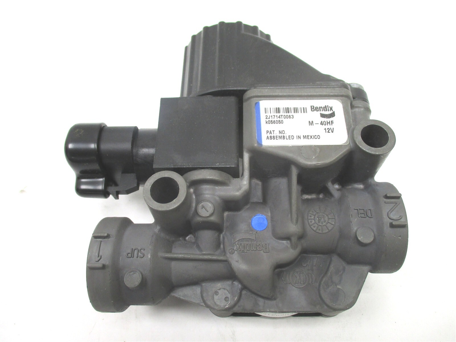 4037420C1 NEW OEM INTERNATIONAL M40HF ABS MODULATOR VALVE BENDIX K056051 M-40HF
